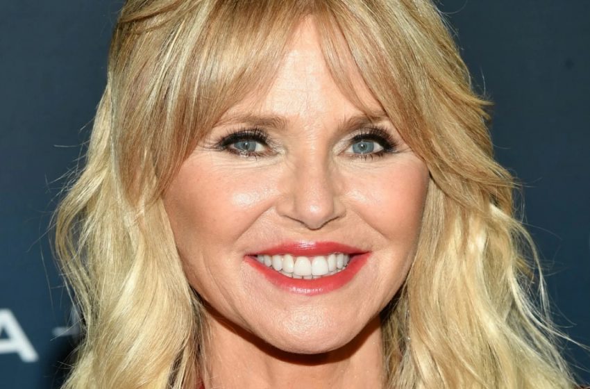  “Too Provocative – She’s a Grandmother”: 70-Year-Old Christie Brinkley Was Criticized For Wearing a Bold Dress With a High-Slit!