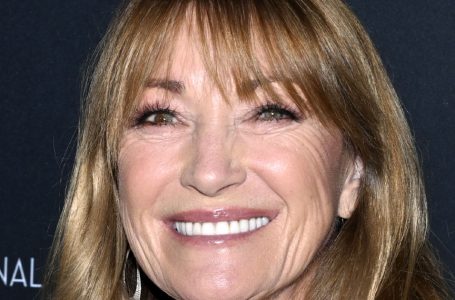 “73-Year-Old Jane Seymour Stuns with Her Youthful Appearance”: What Does She Look Like?