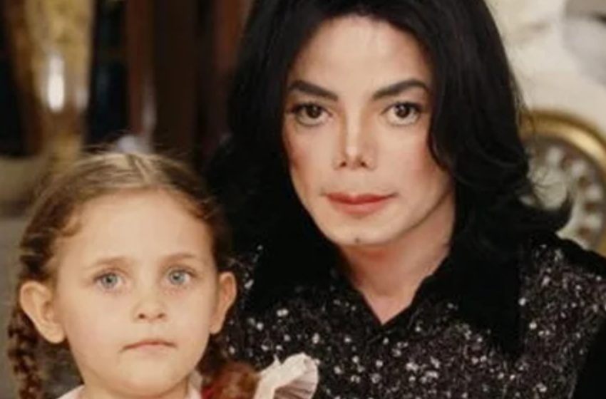  “Michael Jackson’s Blue-Eyed Daughter, Makes Her Mark – People Are Calling Her “The Most Beautiful Woman”: Fans Are Curious About One Thing!