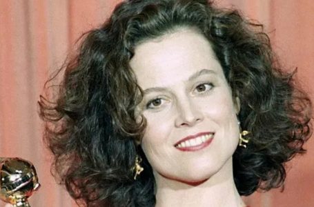 Sigourney Weaver at 75: How the ‘Alien’ Star Looks Today and Insights Into Her Family Life!