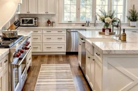 Stunning Photos Of Perfect White Kitchens: The Hottest Trends Of The Year!