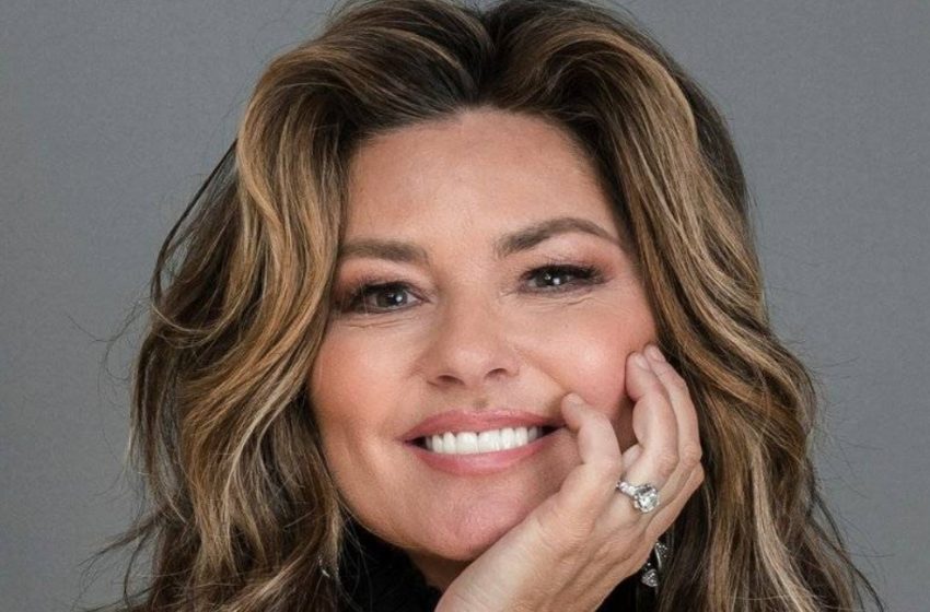  “Looks Like She Is Wearing a Diaper”: People Mocked Shania Twain’s Recent Look At The Performance!