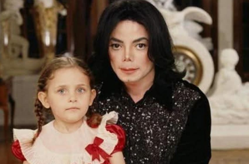  “Michael Jackson’s Daughter Paris Jackson Shares Photo with Fiancé”: Wedding Plans Stir Family Tension!