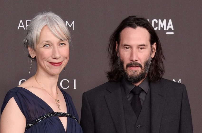  Keanu Reeves, 60, and Alexandra Grant, 51, Steal the Show: Fans React to Keanu’s New Look!