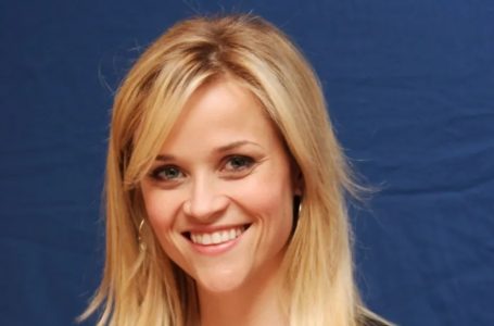 Reese Witherspoon Seen On Vacation In a Swimsuit With a Surprising Detail: Rare Pics!