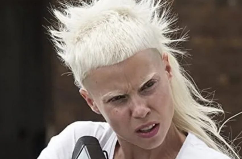  Yolandi Visser In The Past!: A Look Back at the Chappie Star’s Transformation!