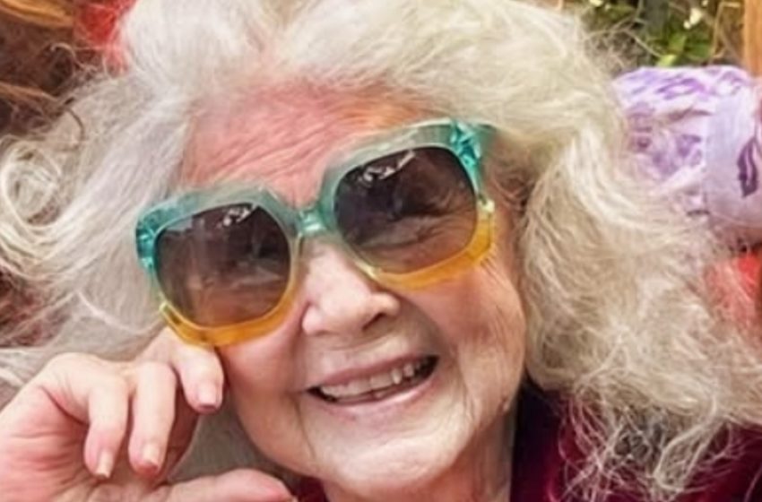 At 86, She Returns Stronger Than Ever!: Fans Are in Awe of Her Transformation!