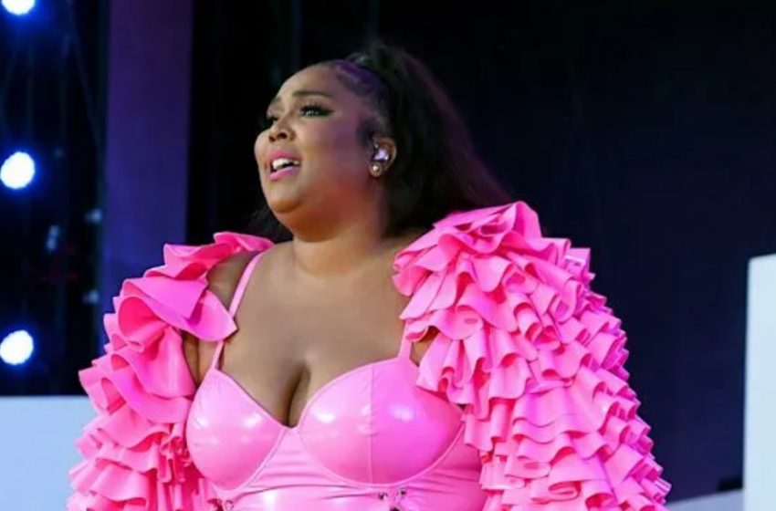  “Lizzo Surprises Fans with Dramatic Weight Loss”: So Skinny, Like a Different Person!