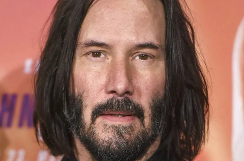  Keanu Reeves Faces Unfair Body Criticism: Fans Rally with Heartfelt Support!