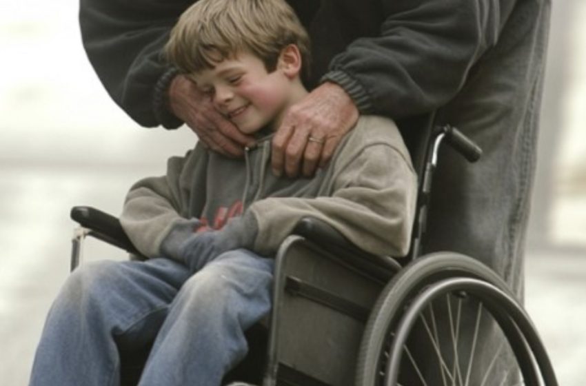  Disabled Homeless Man Gave His Wheelchair to a Poor Boy Who Couldn’t Walk!: What Happens Next?