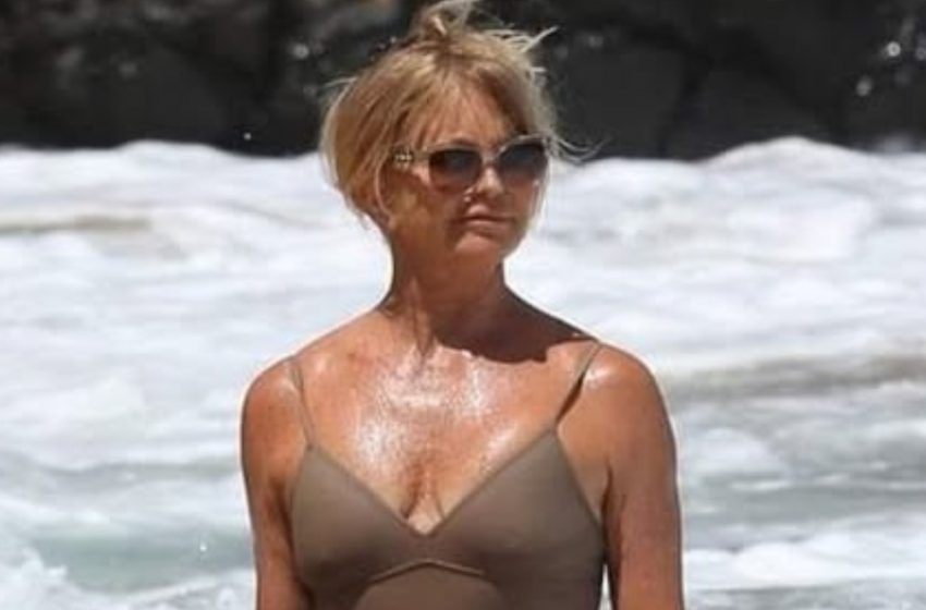  “Goldie Hawn, 78, Causes a Stir With Swimsuit Vacation Photos: See Why!”