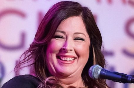 “Stunning Weight Loss After Reaching 240 Pounds”: Carnie Wilson, 56, Dazzles With Her Slim Figure!