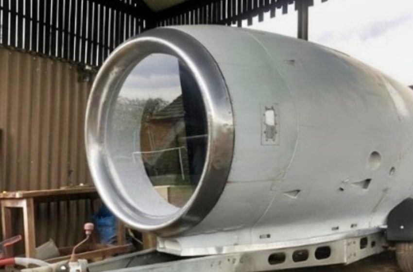  Man Turns Decommissioned Jet Engine Into a Mobile Home In 3 Months: Pics And Details!