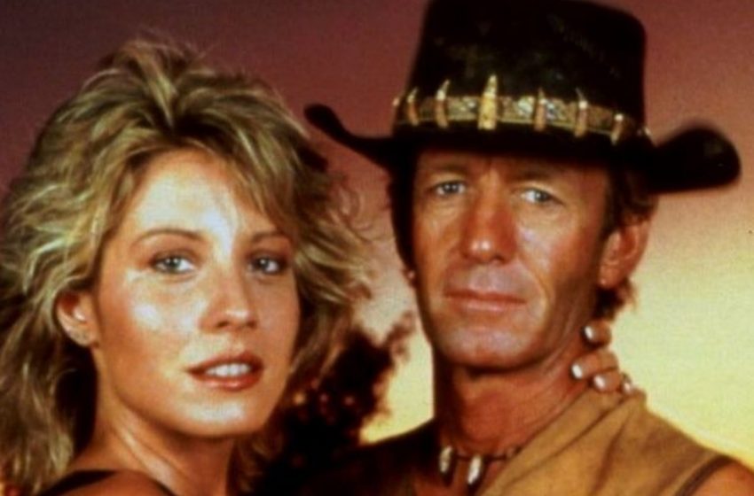  How Does Linda Kozlowski, Crocodile Dundee’s Stunning Girlfriend, Look Today?: Their Pics 38 Years Later!