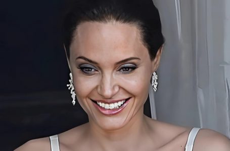 Angelina Jolie Stuns at 49: Sheer Dress and Bold Confidence Break All Expectations!