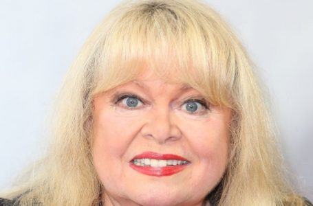 She Captivated the World in the ’70s!: Now at 77, Only True Fans Can Recognize Her By Her Eyes Alone!