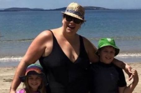 Mom Takes Sweet Photo With Her Kids: Then Spots Something That Makes Her Grab The Camera!