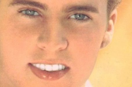 The Teen Idol With Piercing Blue Eyes Whose Life Ended in a Tragic Plane Crash: The Rumors Still Haunt Fans!