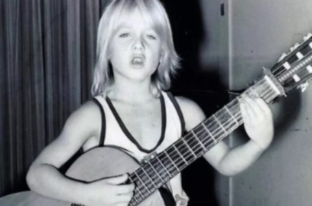 Can You Guess Which Country Star This Childhood Photo Belongs To?: Nicole Kidman Once Saved His Life