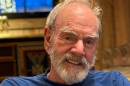 ’70s Music Legend Steps Away from Spotlight After Parkinson’s Diagnosis!: See What Happened!
