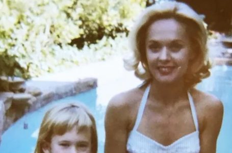 At 36, She Was a Star With Her 9-Year-Old Daughter by Her Side!: Who Are They?