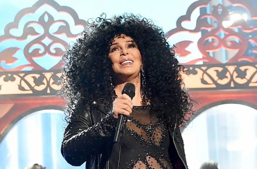  79-Year-Old Cher and 39-Year-Old Fiancé Spark Debate!: Fans Support Her, But Some Say He’s Using Her!