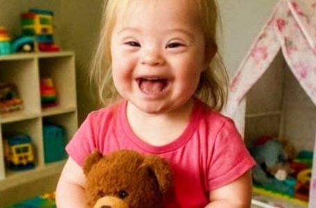 A Heartwarming Choice: Woman Adopts a Girl with Down Syndrome After a Life-Changing Moment!