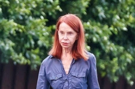 Timeless TV Star Stuns Fans at 81 with Youthful Looks and Rare Public Appearance!: Who Is She?