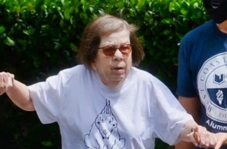 Legendary 80-Year-Old Oscar Winner Spotted on a Rare LA Outing!: Who Is She?