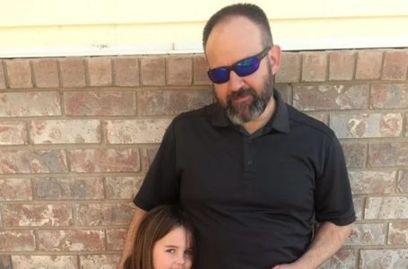 Dad Picks Up 6-Year-Old Daughter From School!: Teachers Notice Something Surprising About His Pants!