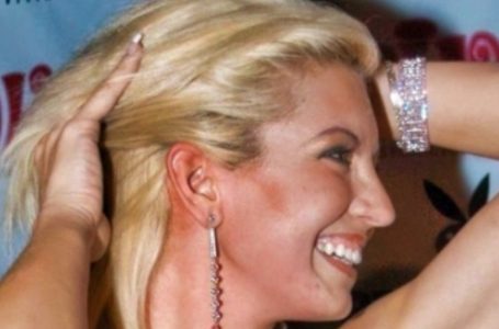 She Redefined What 52 Looks Like!: Bold, Beautiful & Unforgettable!