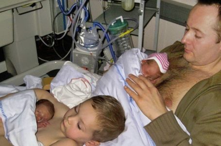 Father and Son’s Heartwarming Skin-to-Skin Bond with Premature Twins Goes Viral!: See The Photos And Find Out All The Details!